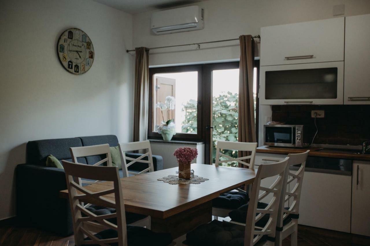 Apartman Vejama โยซิปโดล ภายนอก รูปภาพ
