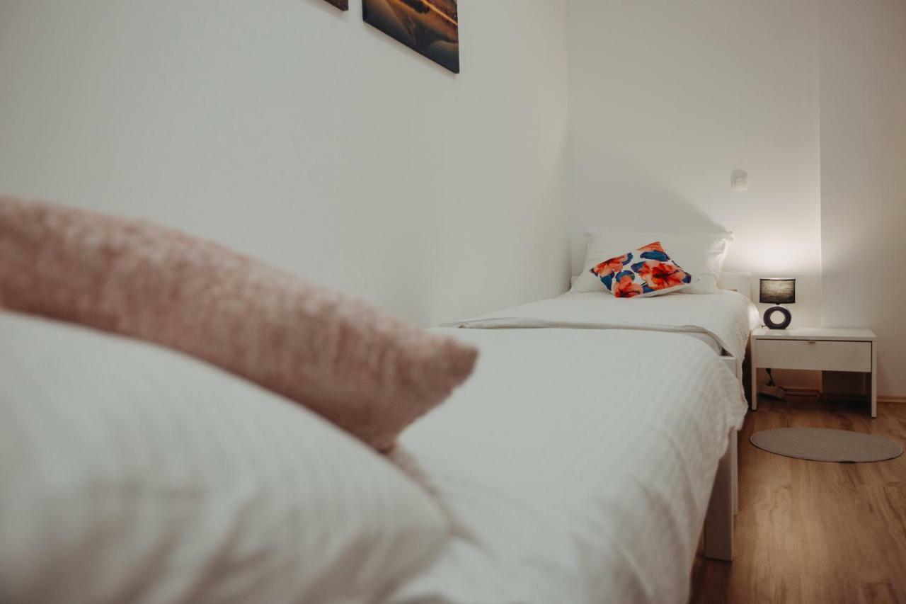 Apartman Vejama โยซิปโดล ภายนอก รูปภาพ