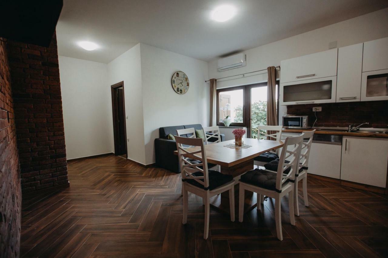 Apartman Vejama โยซิปโดล ภายนอก รูปภาพ