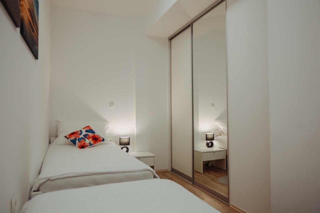 Apartman Vejama โยซิปโดล ภายนอก รูปภาพ